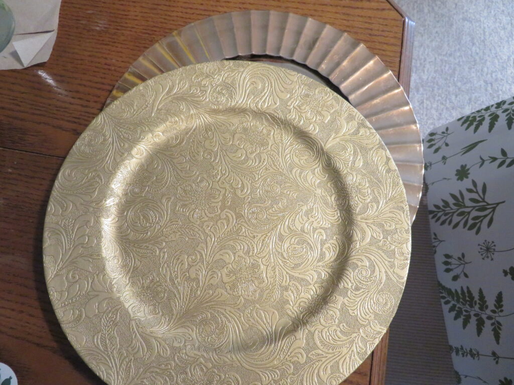 Beautiful Decor Using Dollar Tree Charger Plates Dollar Store Style